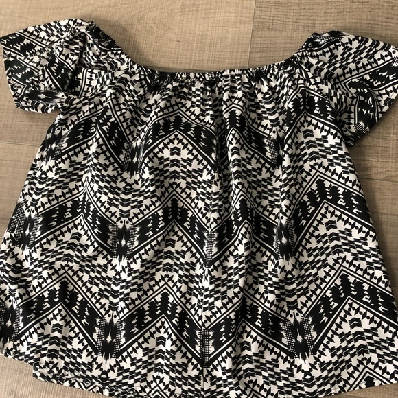 Cute summer too shoulder off - Picture 4 of 5